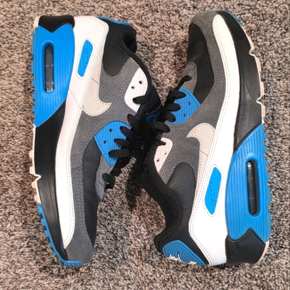 2020 Nike Air MAX 90 REVERSE Laser Blue Size 7y Mens
